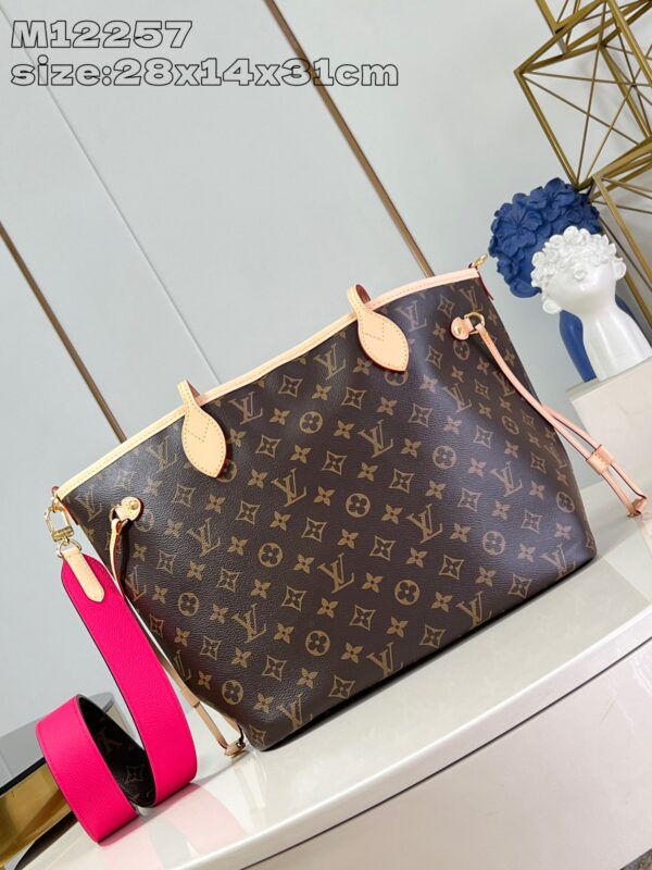 Louis Vuitton 	Neverfull Bandoulière Inside Out MM