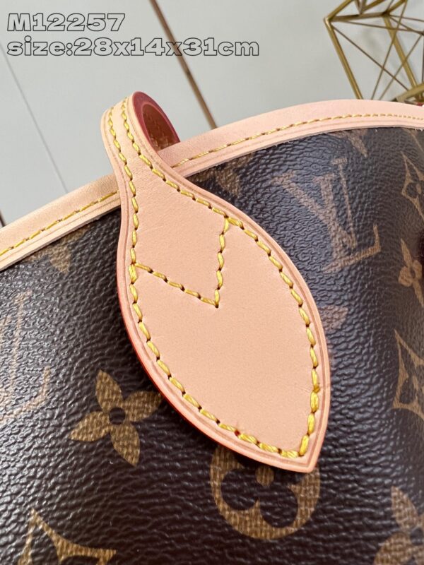 Louis Vuitton 	Neverfull Bandoulière Inside Out MM