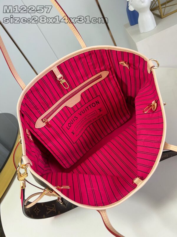 Louis Vuitton 	Neverfull Bandoulière Inside Out MM