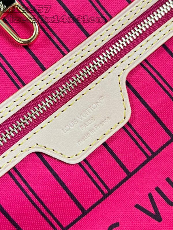 Louis Vuitton 	Neverfull Bandoulière Inside Out MM