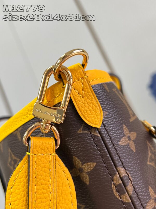 Louis Vuitton	Neverfull Bandoulière Inside Out MM
