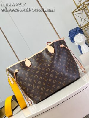 Louis Vuitton	Neverfull Bandoulière Inside Out MM
