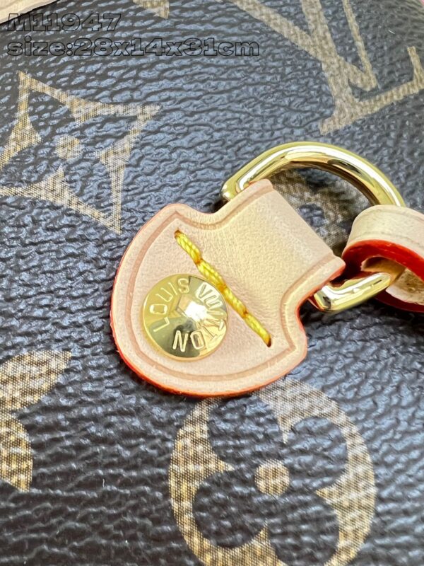 Louis Vuitton	Neverfull Bandoulière Inside Out MM