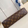 Louis Vuitton	Pochette Voyage Souple