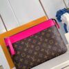 Louis Vuitton	Pochette Voyage Souple