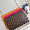 Louis Vuitton 	Pochette Voyage MM