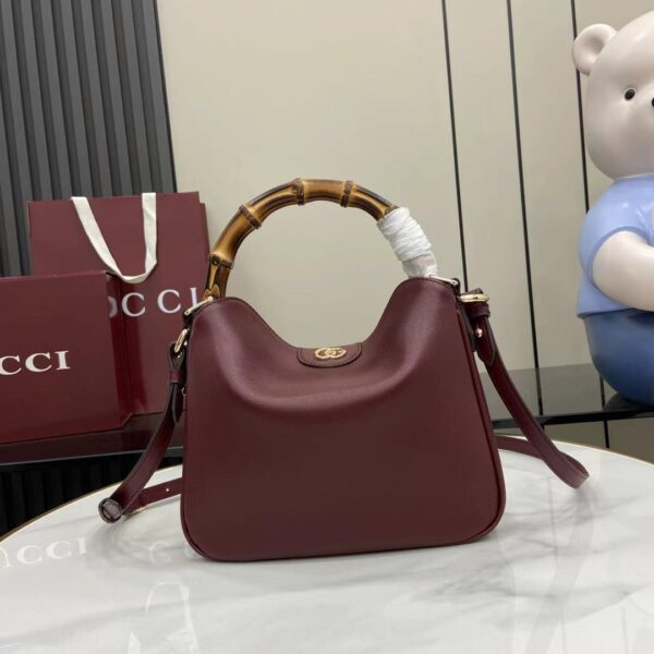 GUCCI DIANA SMALL SHOULDER BAG