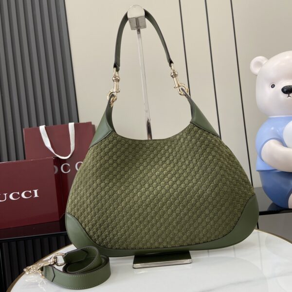 GUCCI B MEDIUM SHOULDER BAG
