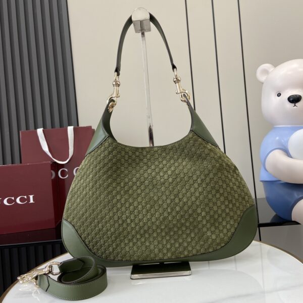 GUCCI B MEDIUM SHOULDER BAG