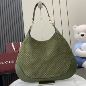 GUCCI B LARGE SHOULDER BAG