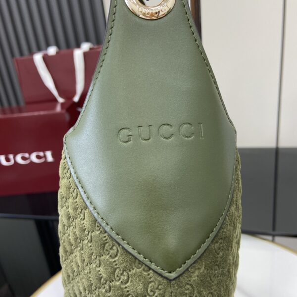 GUCCI B LARGE SHOULDER BAG