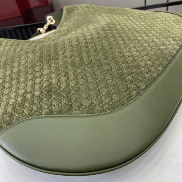 GUCCI B LARGE SHOULDER BAG