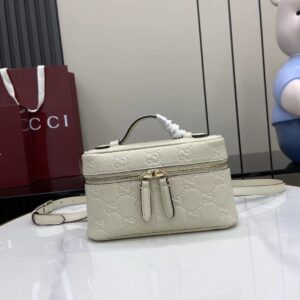 GUCCI EMBLEM SMALL BAG