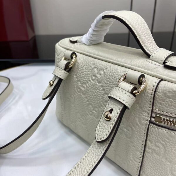 GUCCI EMBLEM SMALL BAG