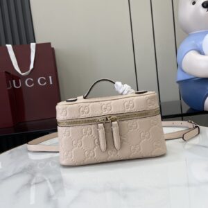 GUCCI EMBLEM SMALL BAG