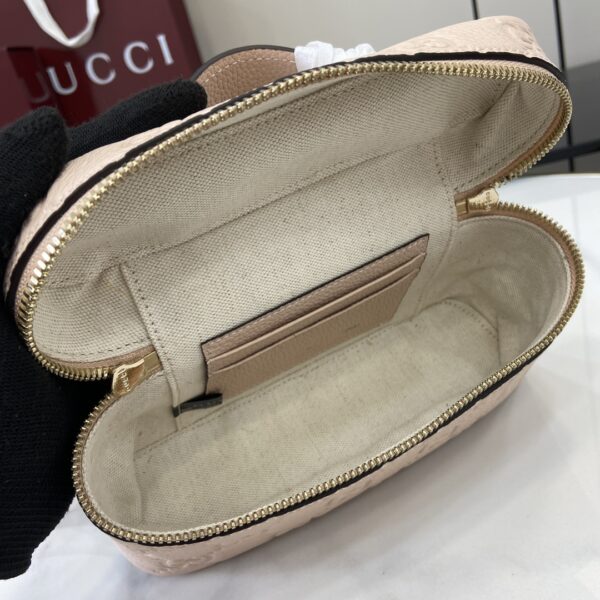 GUCCI EMBLEM SMALL BAG