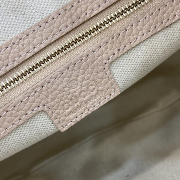 GUCCI EMBLEM LARGE SHOULDER BAG