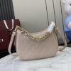 GUCCI EMBLEM MEDIUM SHOULDER BAG