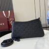 GUCCI EMBLEM MEDIUM SHOULDER BAG