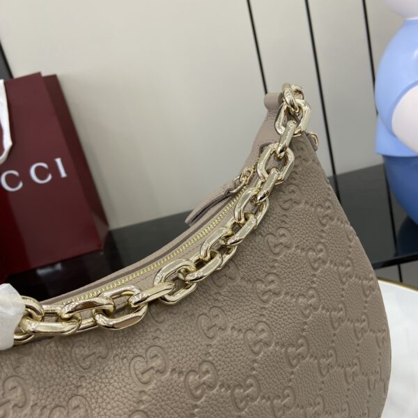 GUCCI EMBLEM LARGE SHOULDER BAG