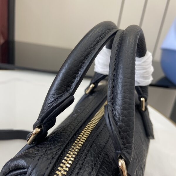 GUCCI EMBLEM MINI BOSTON BAG