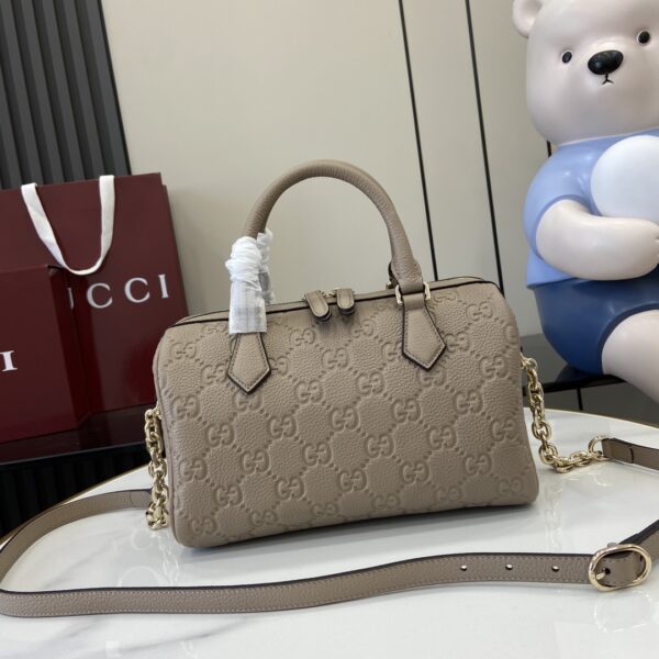 GUCCI EMBLEM MEDIUM BOSTON