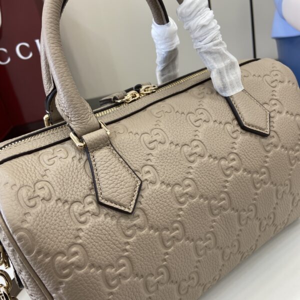 GUCCI EMBLEM MEDIUM BOSTON