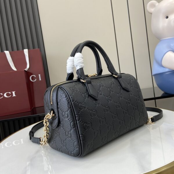 GUCCI EMBLEM MEDIUM BOSTON
