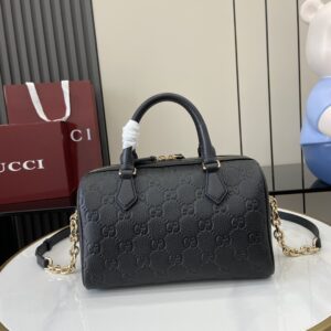 GUCCI EMBLEM MEDIUM BOSTON