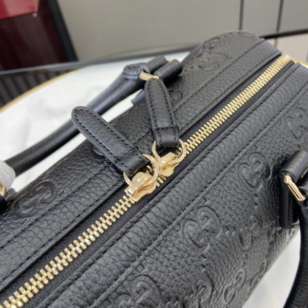 GUCCI EMBLEM MEDIUM BOSTON