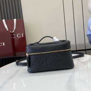 GUCCI EMBLEM SMALL BAG