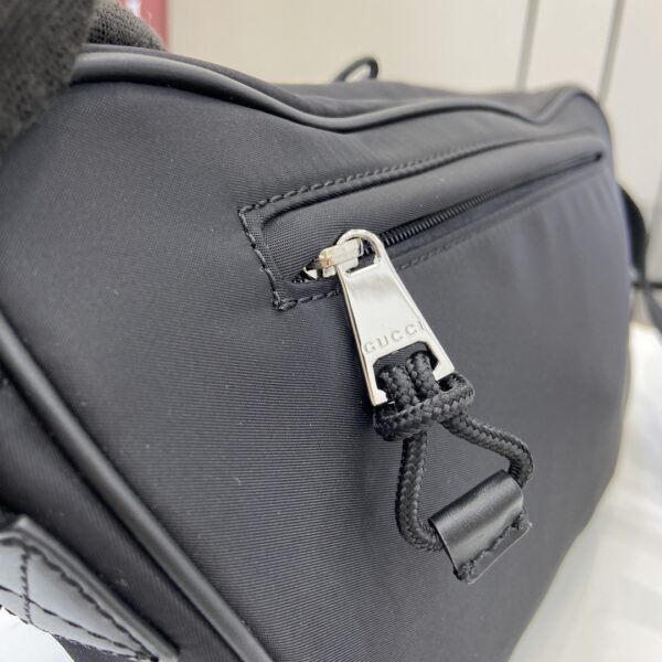 GUCCI CANVAS LARGE SLINGBAG
