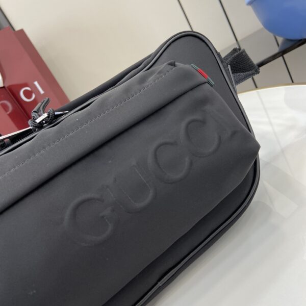 GUCCI CANVAS LARGE SLINGBAG