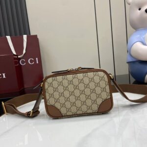 GUCCI EMBLEM MINI CROSSBODY BAG