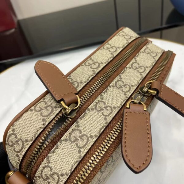 GUCCI EMBLEM MINI CROSSBODY BAG