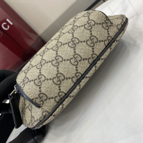 GUCCI GG Supreme Belt Bag