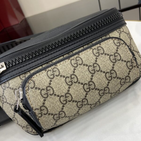 GUCCI GG Supreme Belt Bag