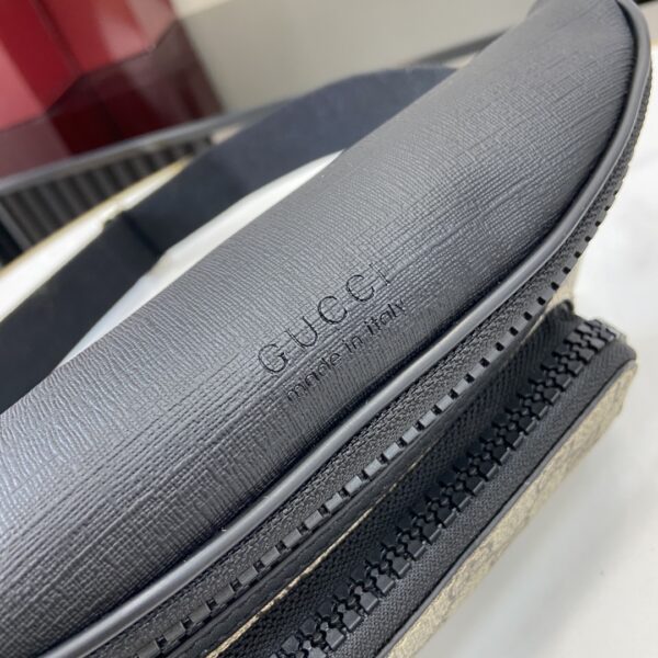 GUCCI GG Supreme Belt Bag