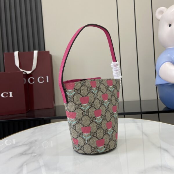 GUCCI CHILDREN’S PRINTED GG BUCKET BAG