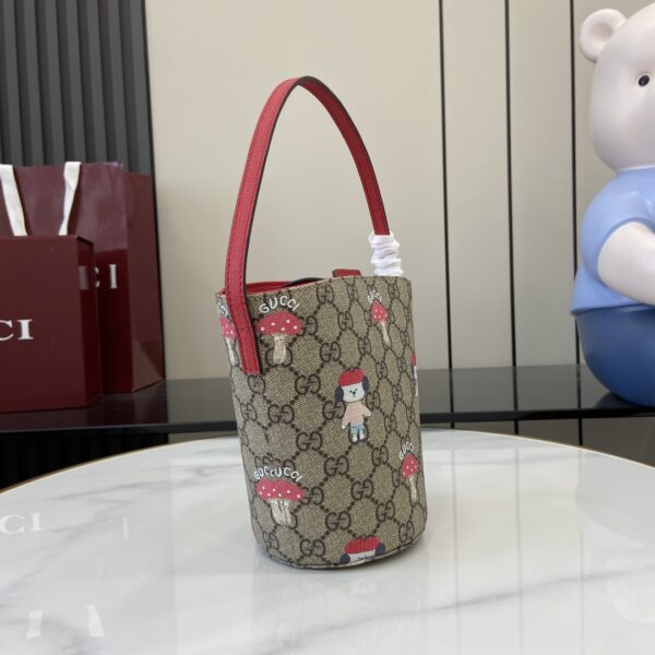 GUCCI CHILDREN’S PRINTED GG BUCKET BAG