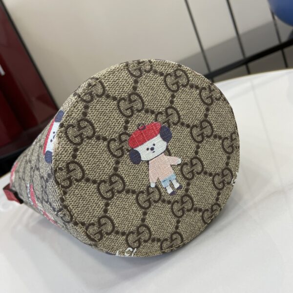 GUCCI CHILDREN’S PRINTED GG BUCKET BAG