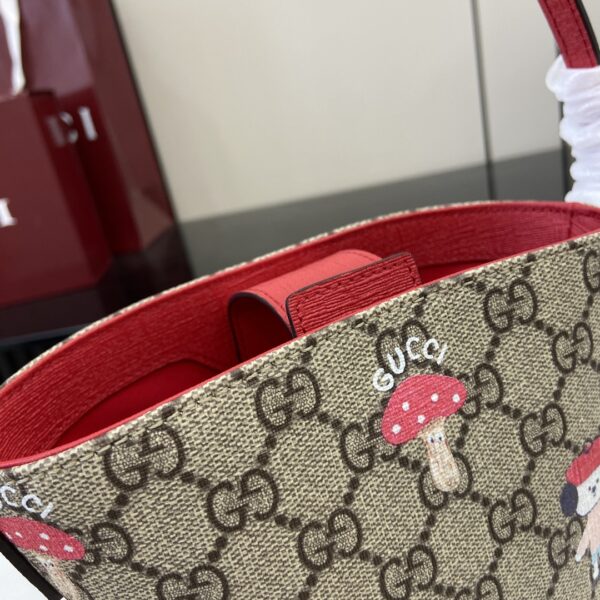 GUCCI CHILDREN’S PRINTED GG BUCKET BAG