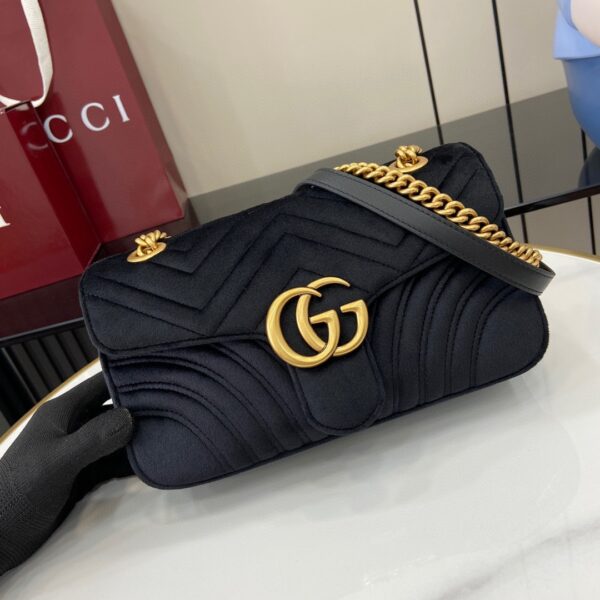 GUCCI GG MARMONT MEDIUM SHOULDER BAG