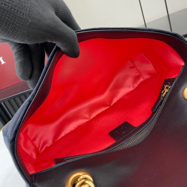 GUCCI GG MARMONT MEDIUM SHOULDER BAG