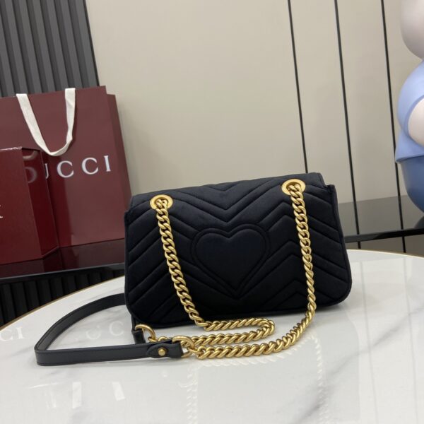 GUCCI GG MARMONT SMALL SHOULDER BAG