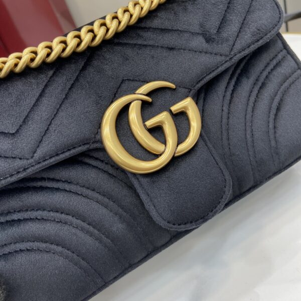 GUCCI GG MARMONT SMALL SHOULDER BAG