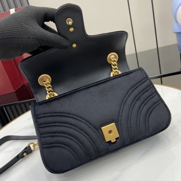 GUCCI GG MARMONT SMALL SHOULDER BAG