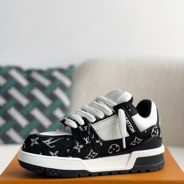 Trainer Maxi White / Black Sneaker