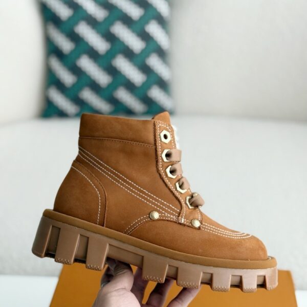 「#2521」Wheat colored letter ankle boots