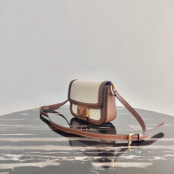 Prada Embl??me Saffiano